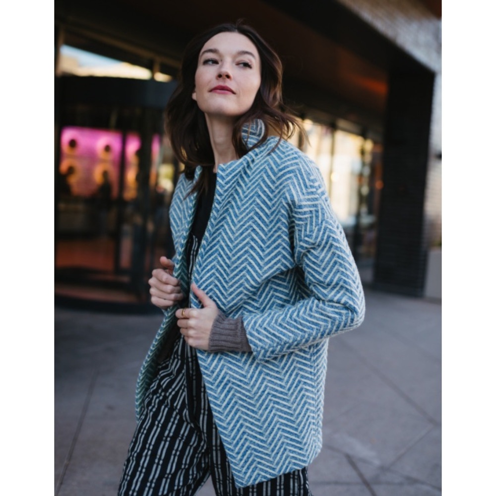 Liz Alig Womens Size S Portuguese Wool Pieper Coat Cobalt Cream Herringbone